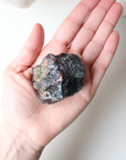 Raw Garnet (220g)