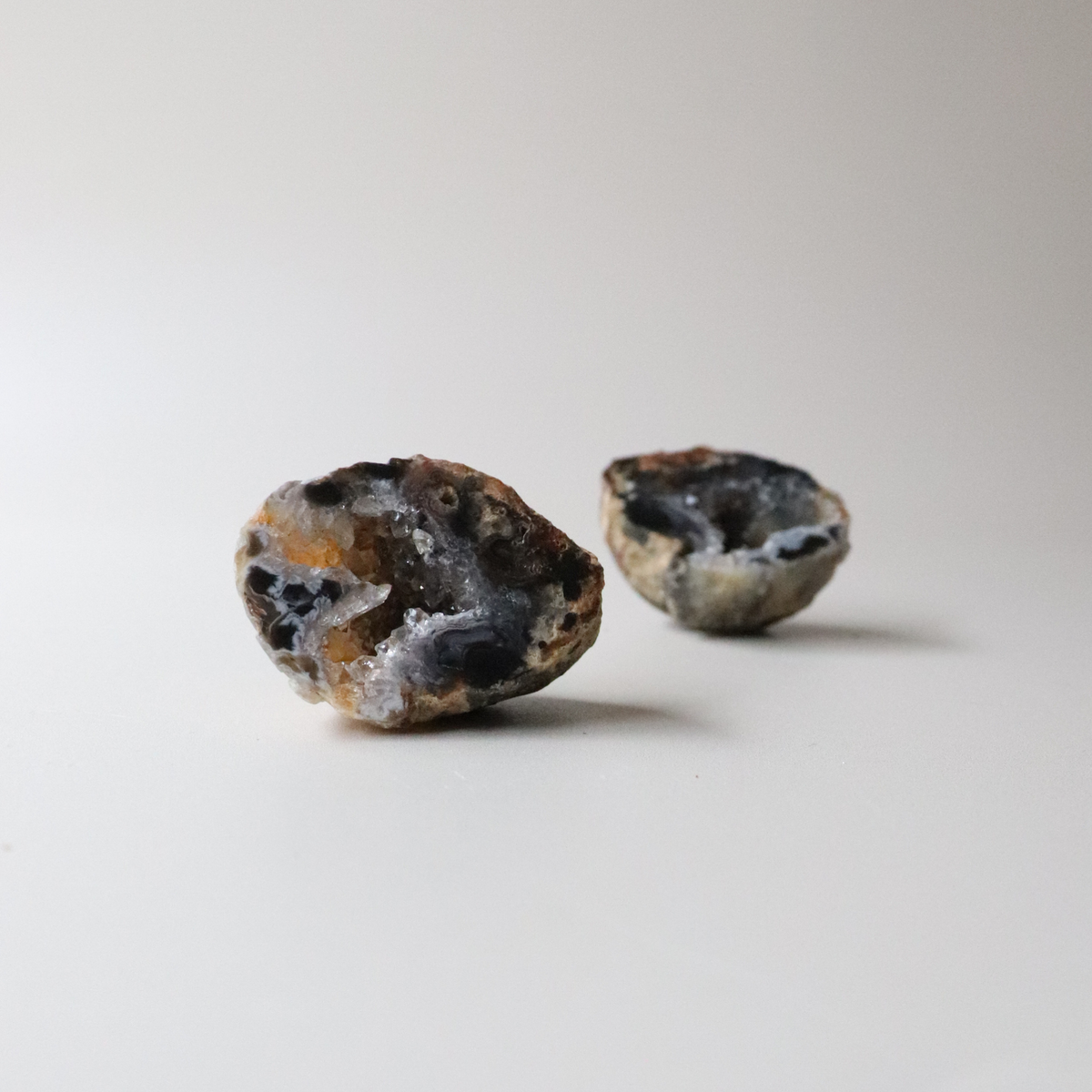 Agate Geode (54g) - Balance &amp; Stability
