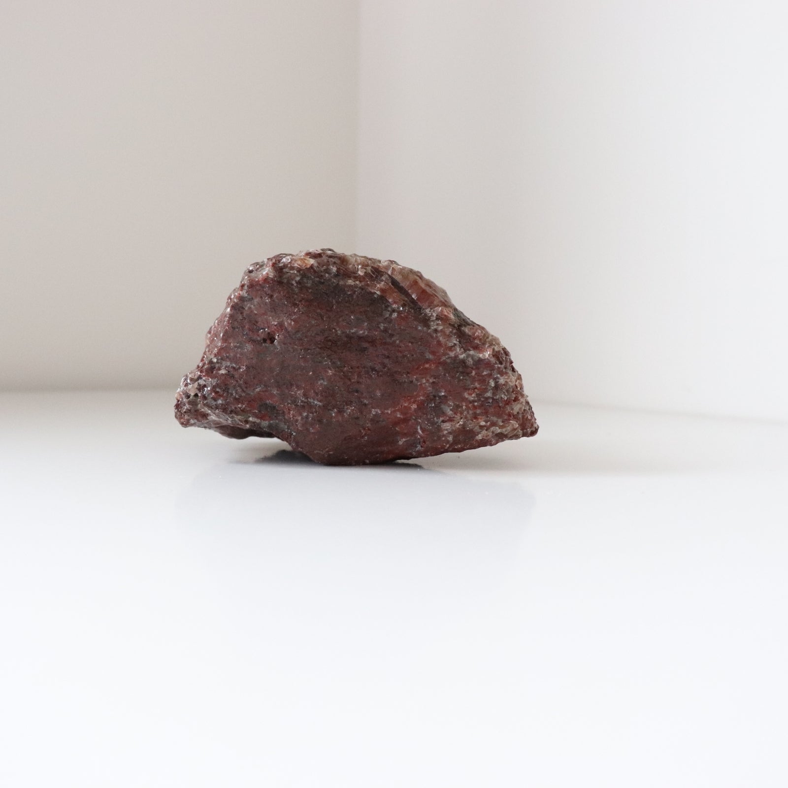 Red Calcite (668g) - Energy &amp; Vitality