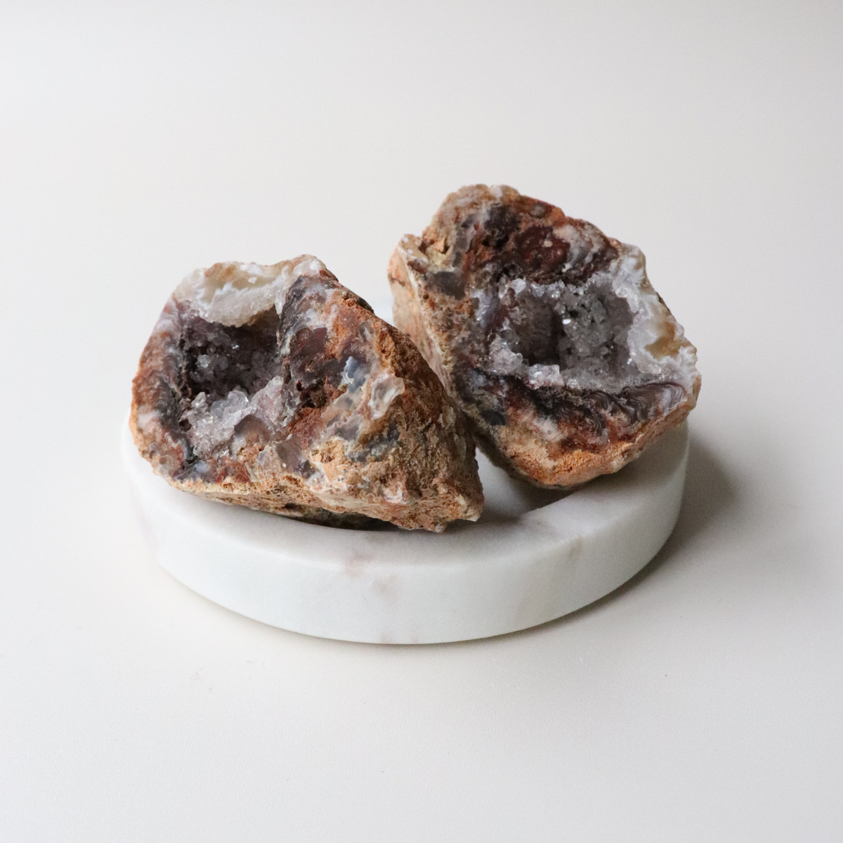 Agate Geode 170g - Balance &amp; Stability