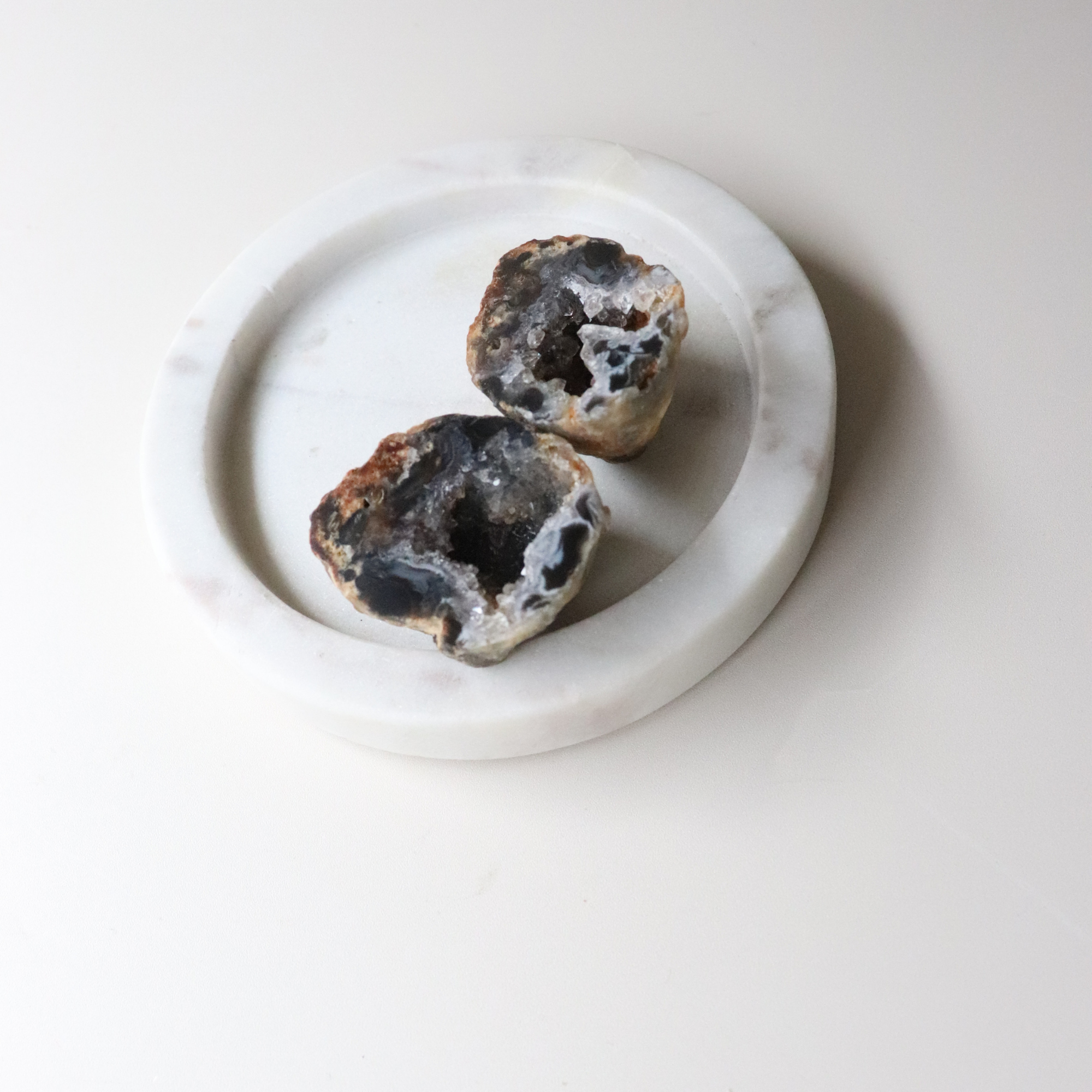 Agate Geode (54g) - Balance &amp; Stability