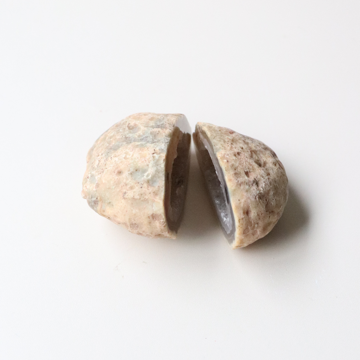 Agate Geode 98g - Balance &amp; Stability