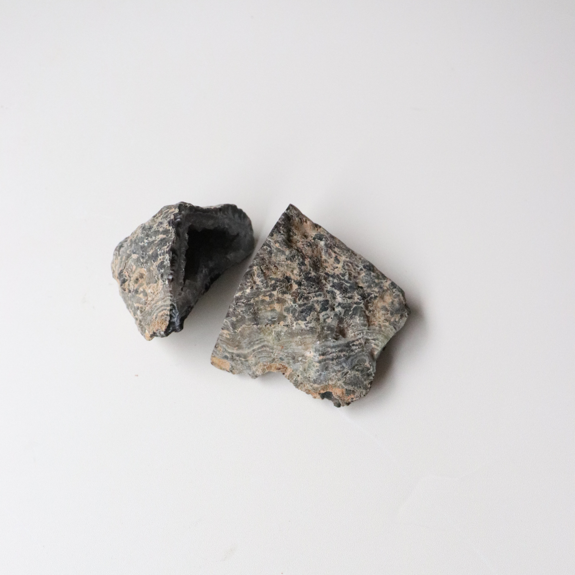 Agate Geode (63g) - Balance &amp; Stability
