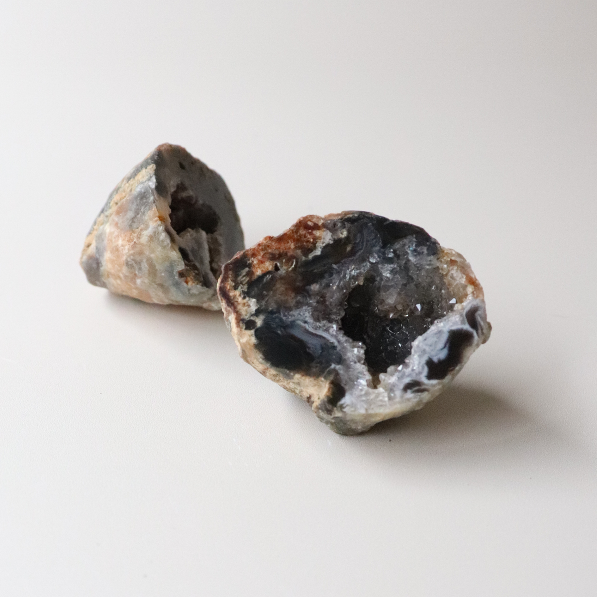 Agate Geode (54g) - Balance &amp; Stability
