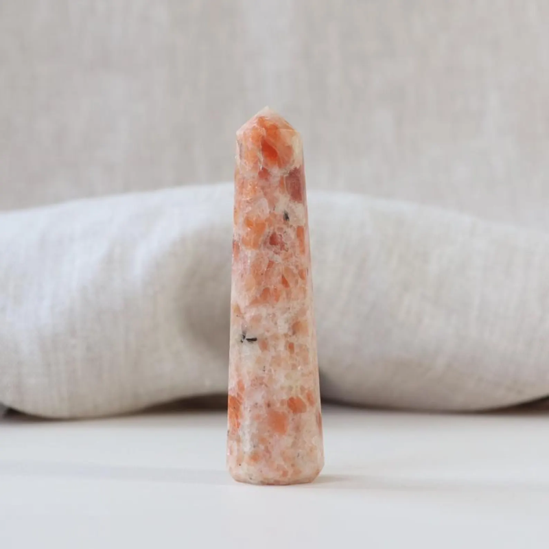 Sunstone Polished Point (32g)