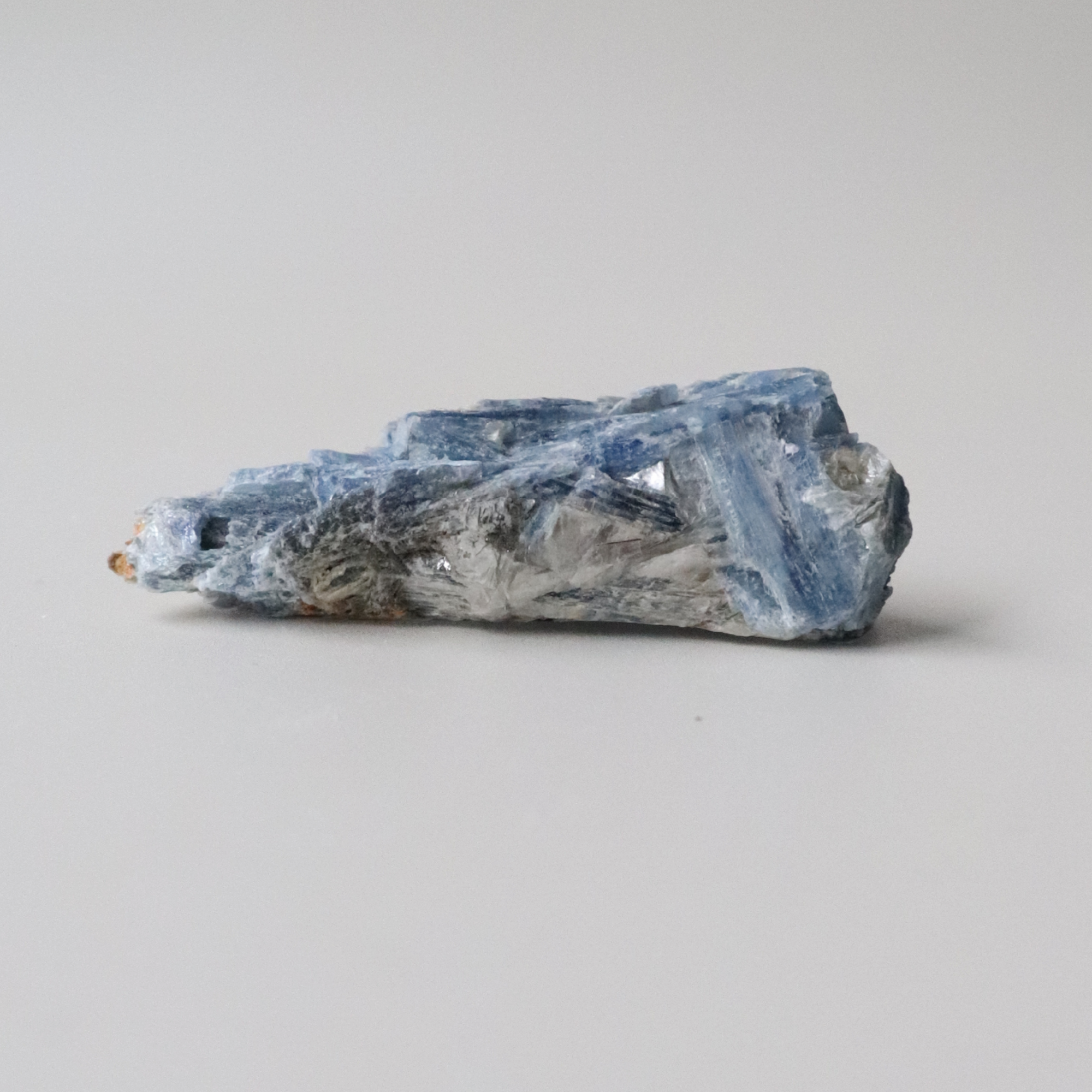 Kyanite 65g - Alignment &amp; Clarity