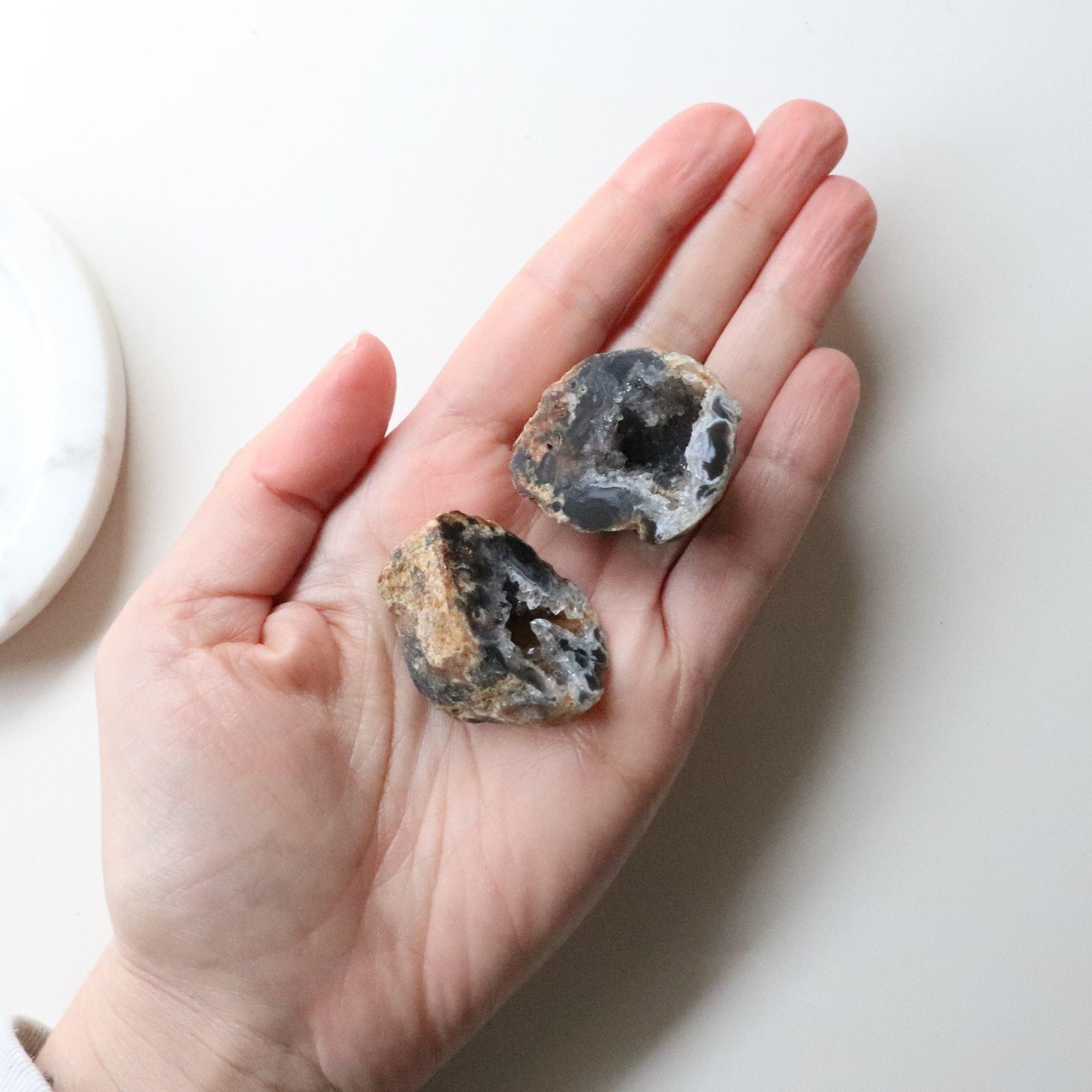 Agate Geode (54g) - Balance &amp; Stability