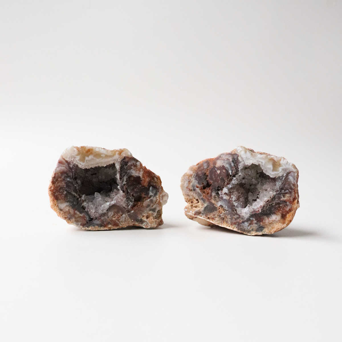 Agate Geode 170g - Balance &amp; Stability