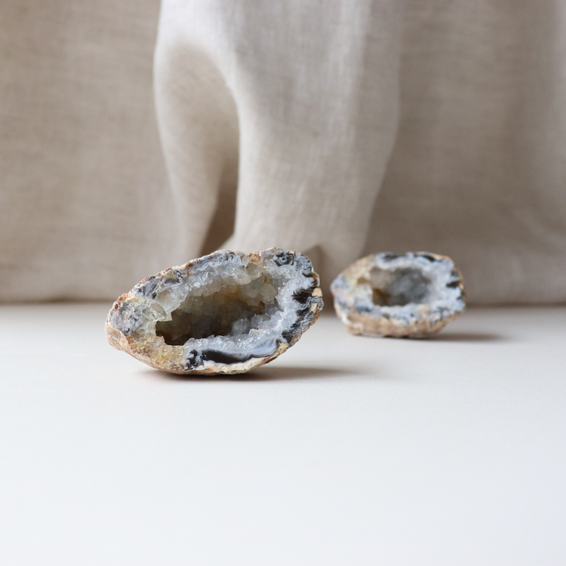 Agate Geode (84g)