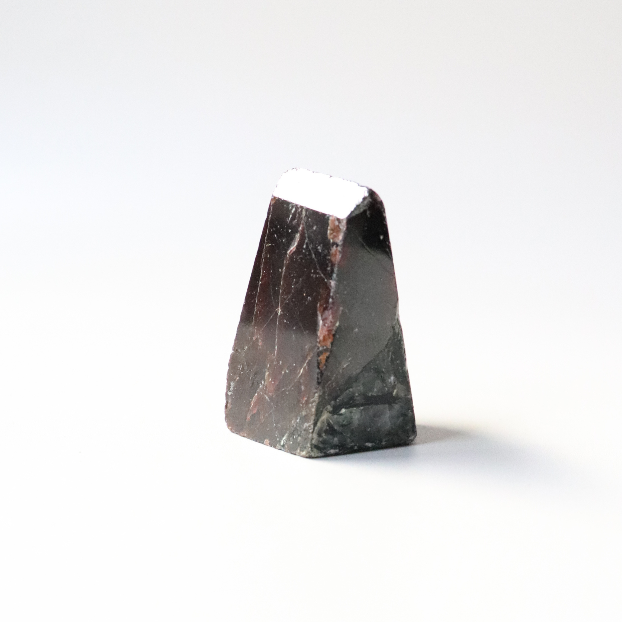 Rough Garnet 60g - Passion &amp; Confidence