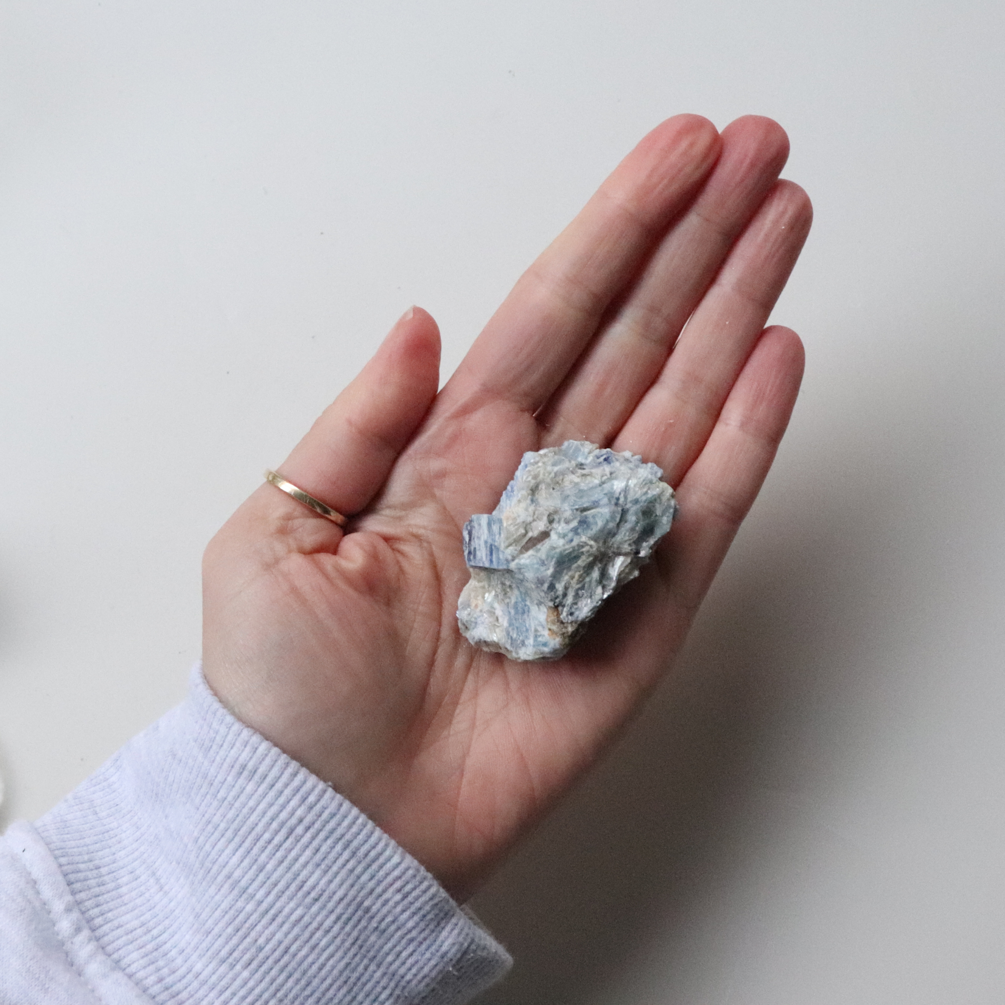 Mini Kyanite Raw Crystal 58g - Alignment &amp; Clarity