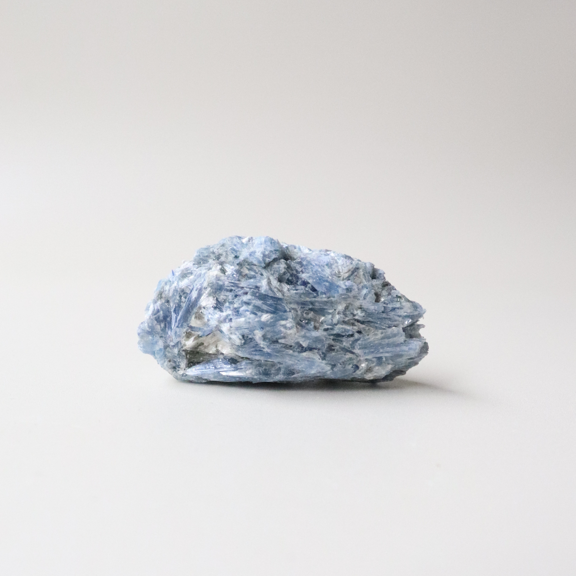 Mini Kyanite Raw Crystal (69g) - Alignment &amp; Clarity