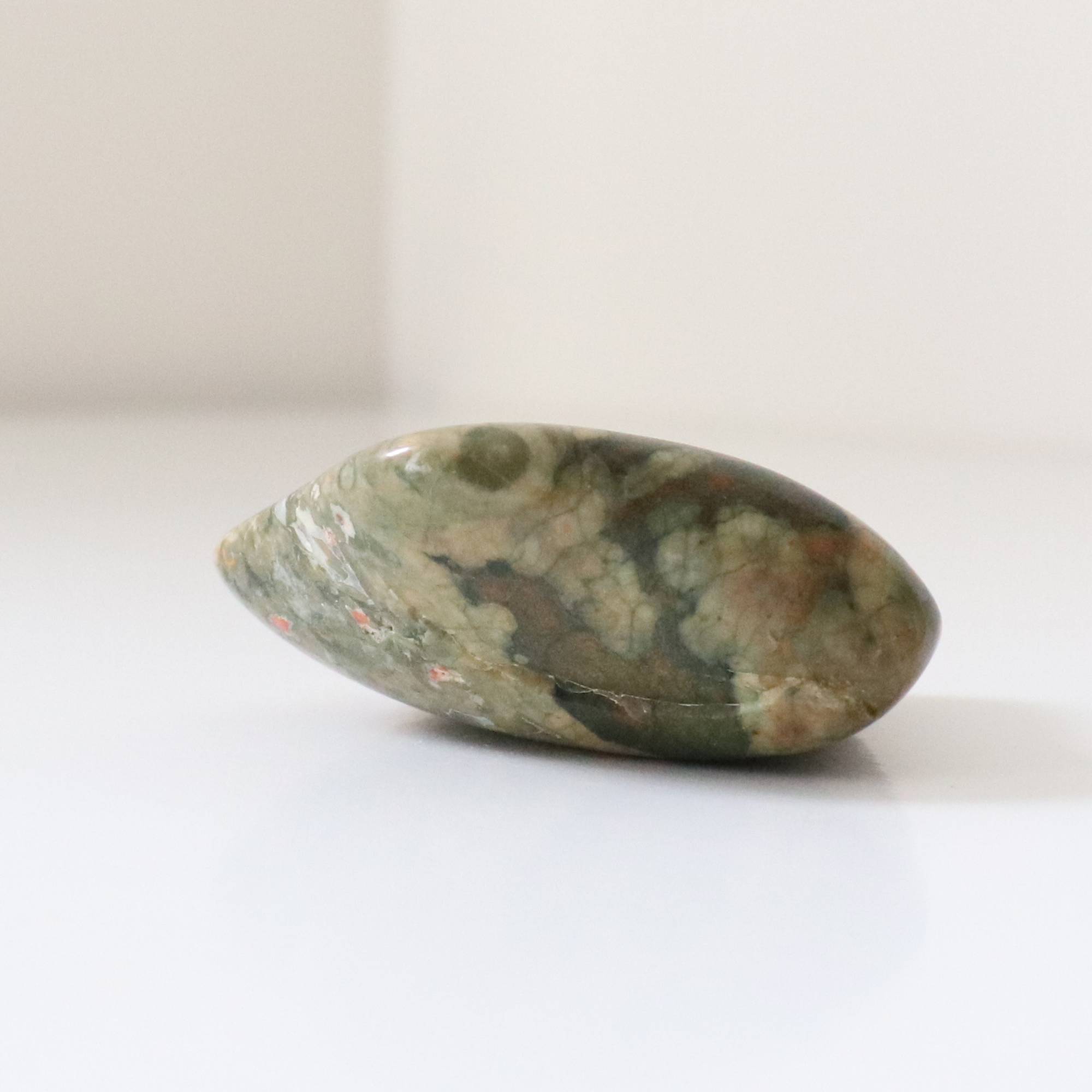 Rainforest Jasper Tumble 67g Flat Shape - Growth &amp; Connection