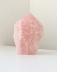 Rose Quartz Point (1kg, Semi-Polished)