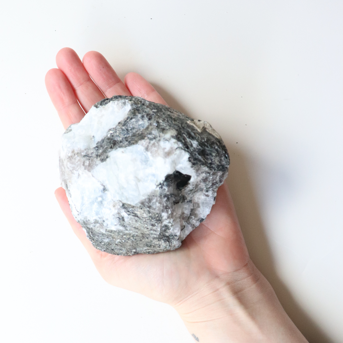 Rainbow Moonstone - Intuition &amp; New Beginnings