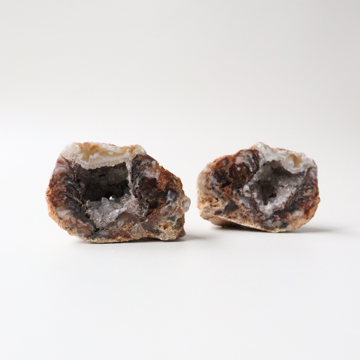 Agate Geode 170g - Balance &amp; Stability