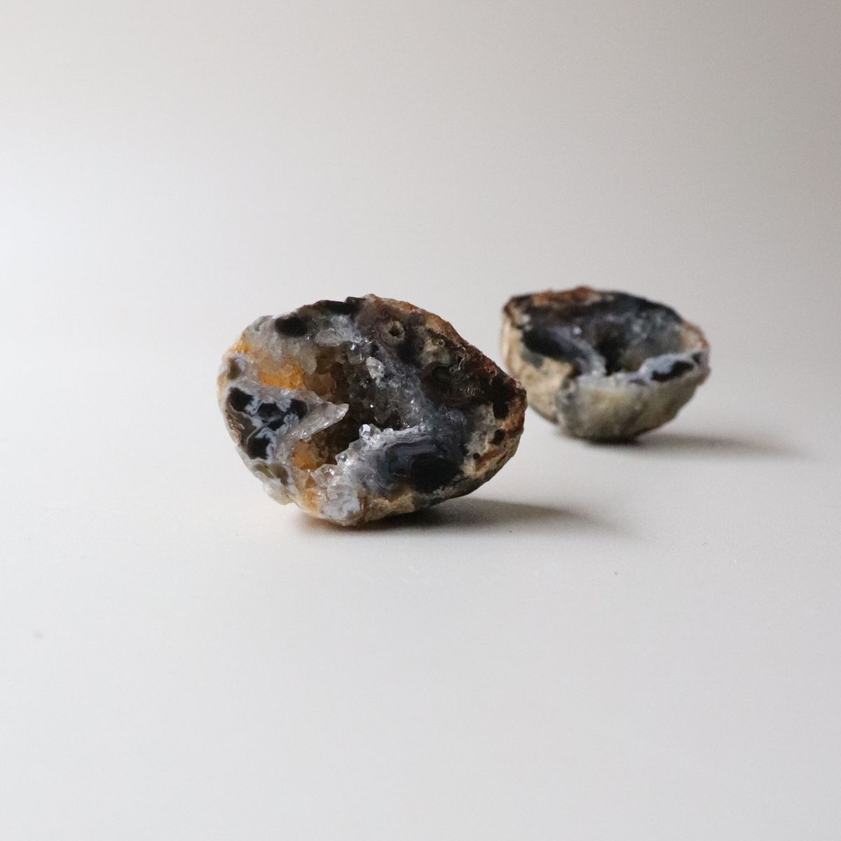 Agate Geode (54g) - Balance &amp; Stability