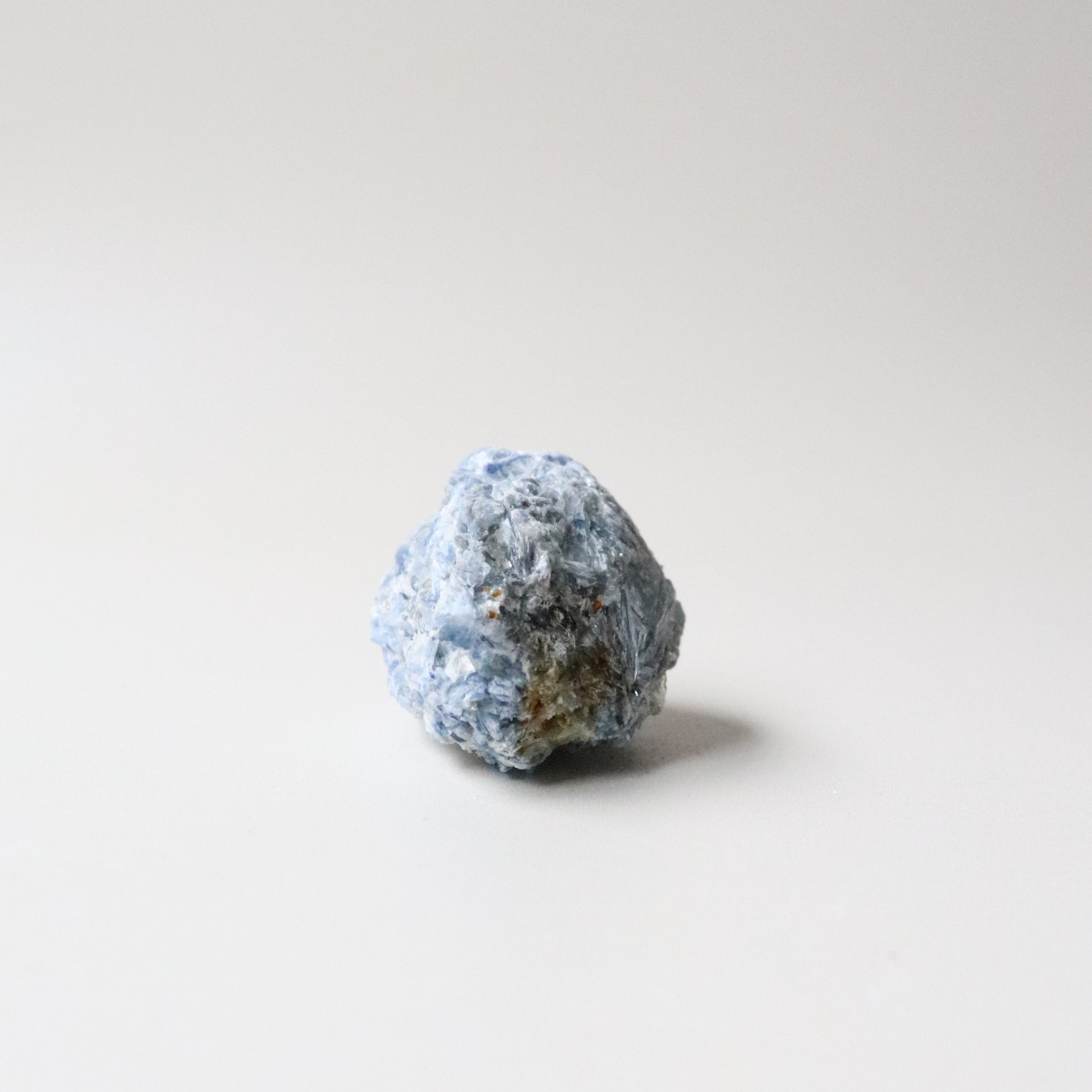 Mini Kyanite Raw Crystal (69g) - Alignment &amp; Clarity