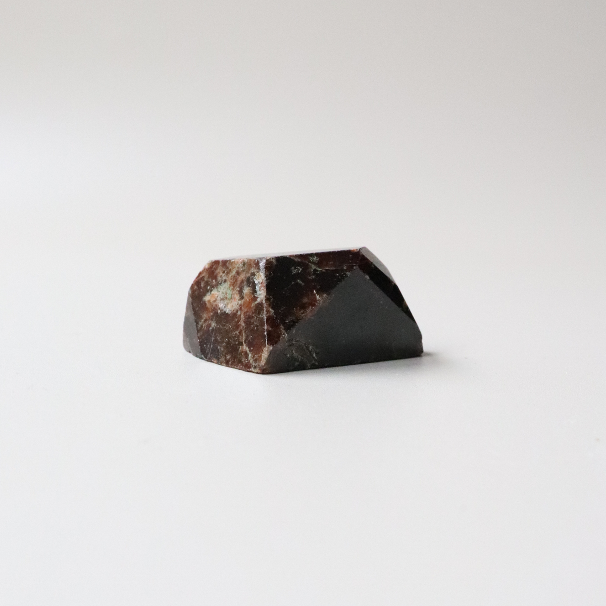 Rough Garnet 49g - Passion &amp; Confidence