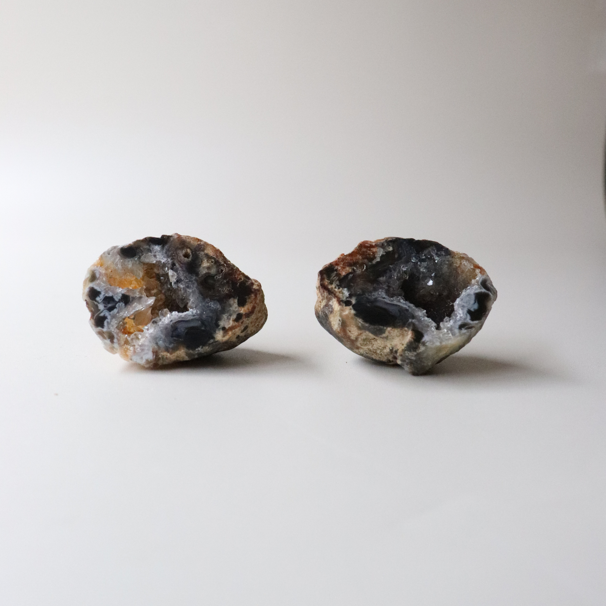 Agate Geode (54g) - Balance &amp; Stability