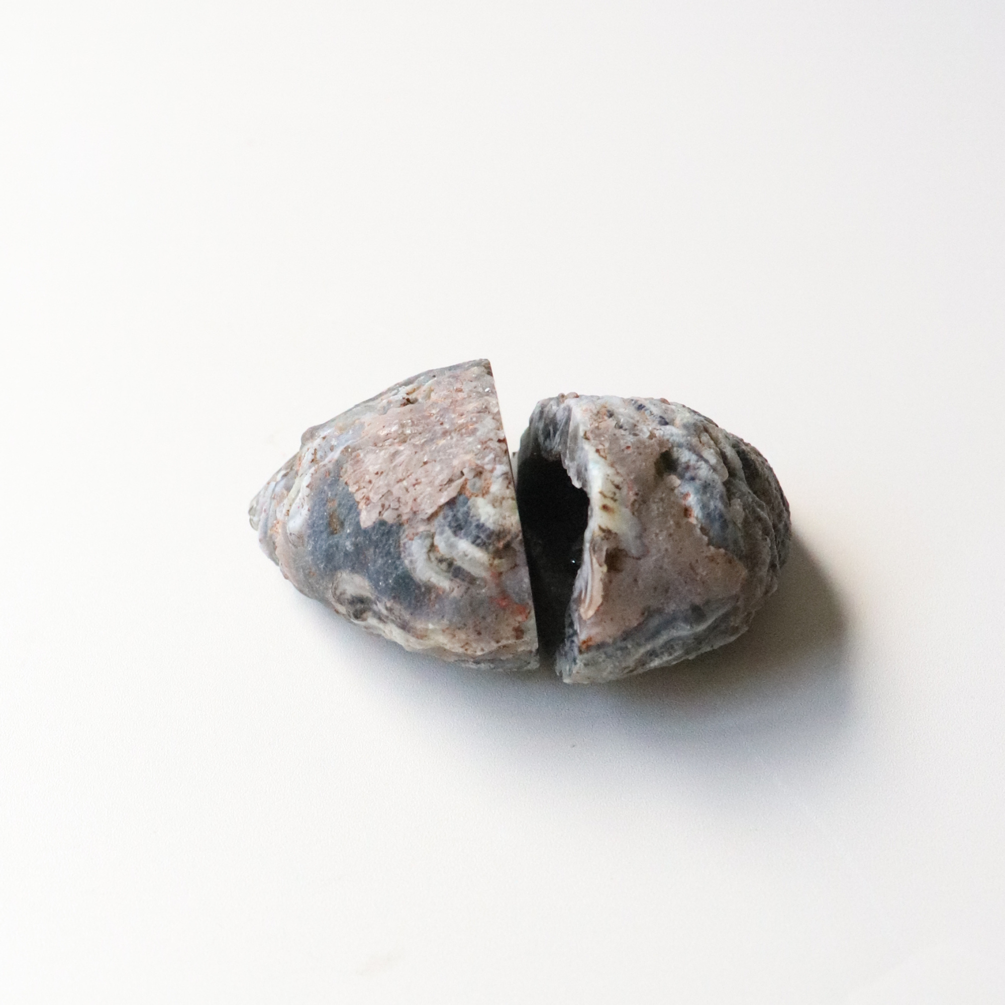 Agate Geode (65g) - Balance &amp; Stability