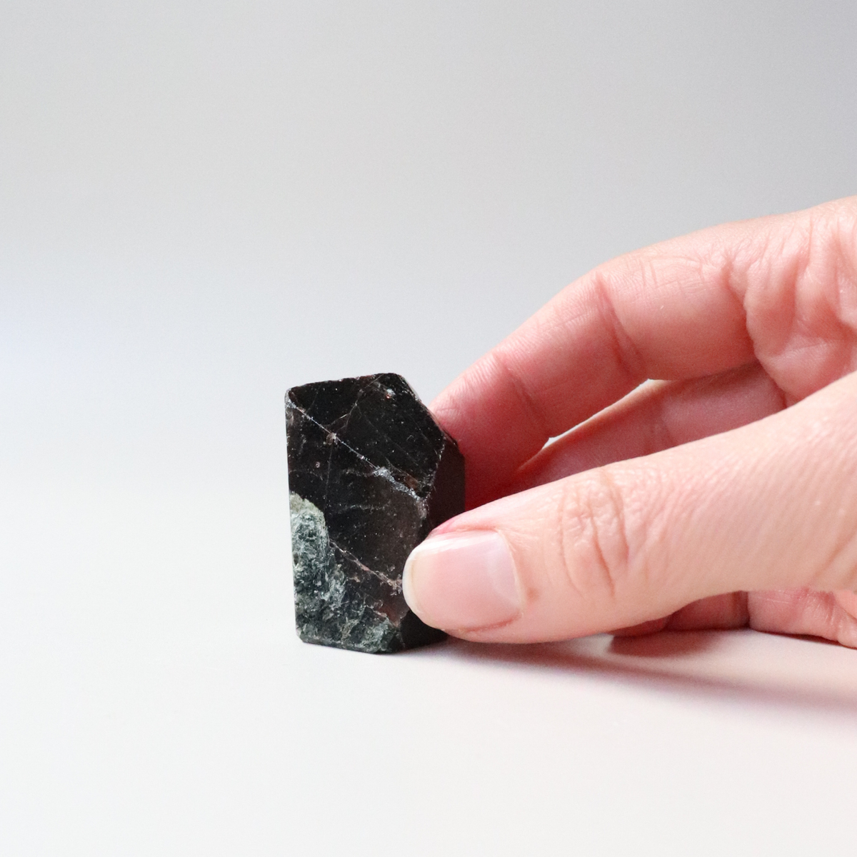 Rough Garnet 60g - Passion &amp; Confidence