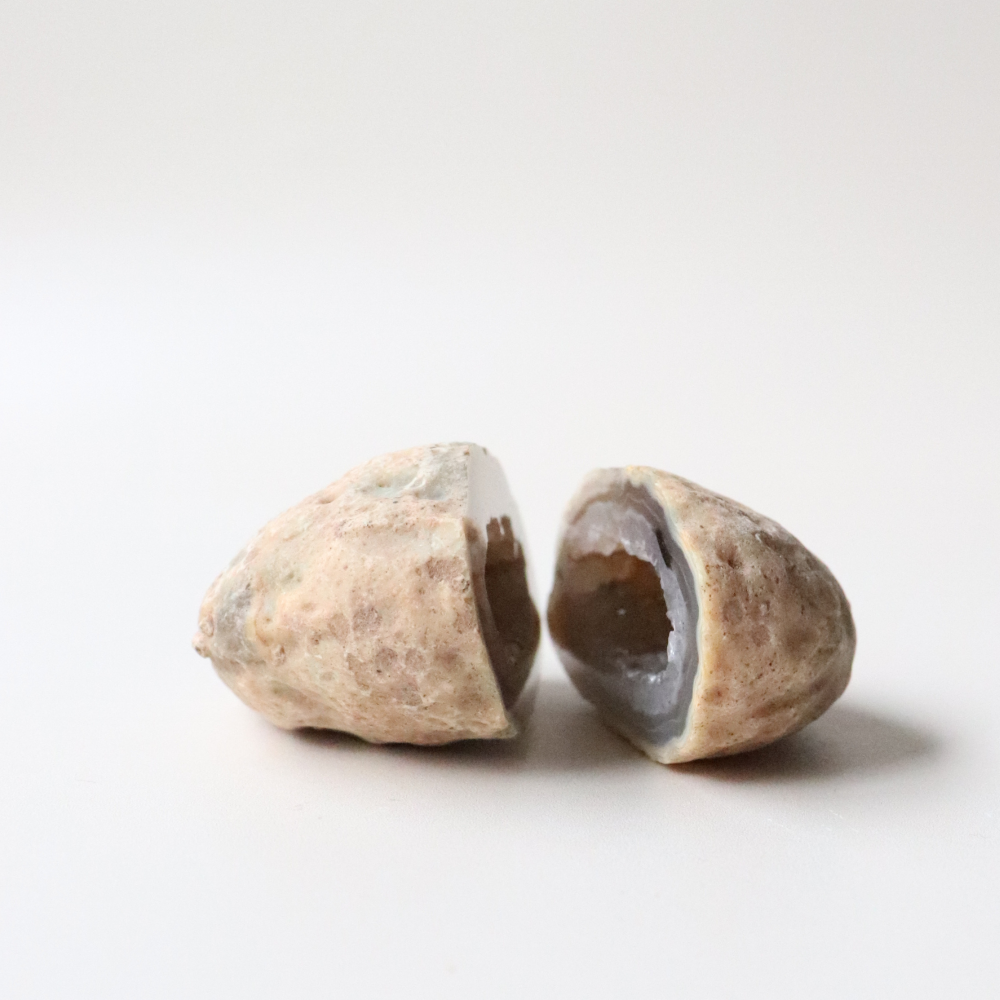Agate Geode 98g - Balance &amp; Stability