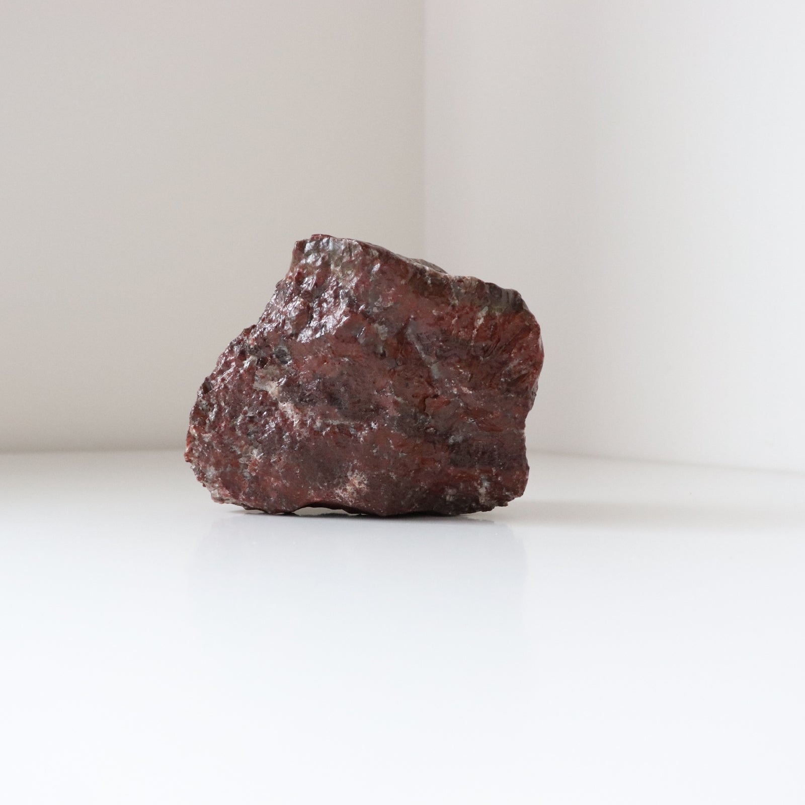 Red Calcite (668g) - Energy &amp; Vitality