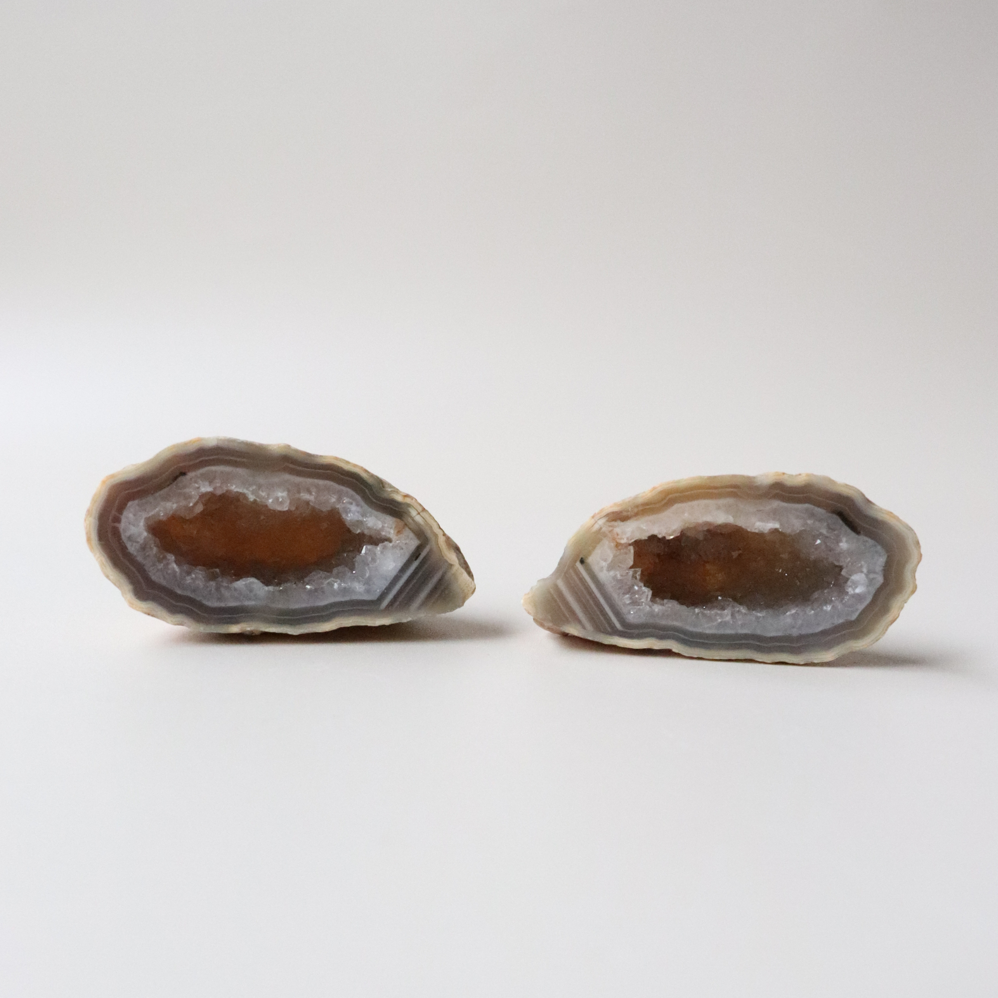Agate Geode 98g - Balance &amp; Stability