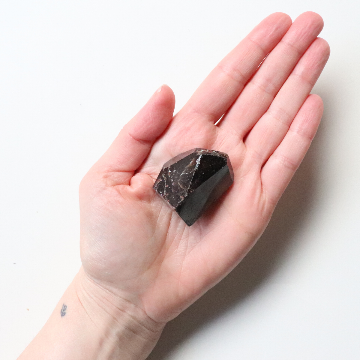 Rough Garnet 60g - Passion &amp; Confidence