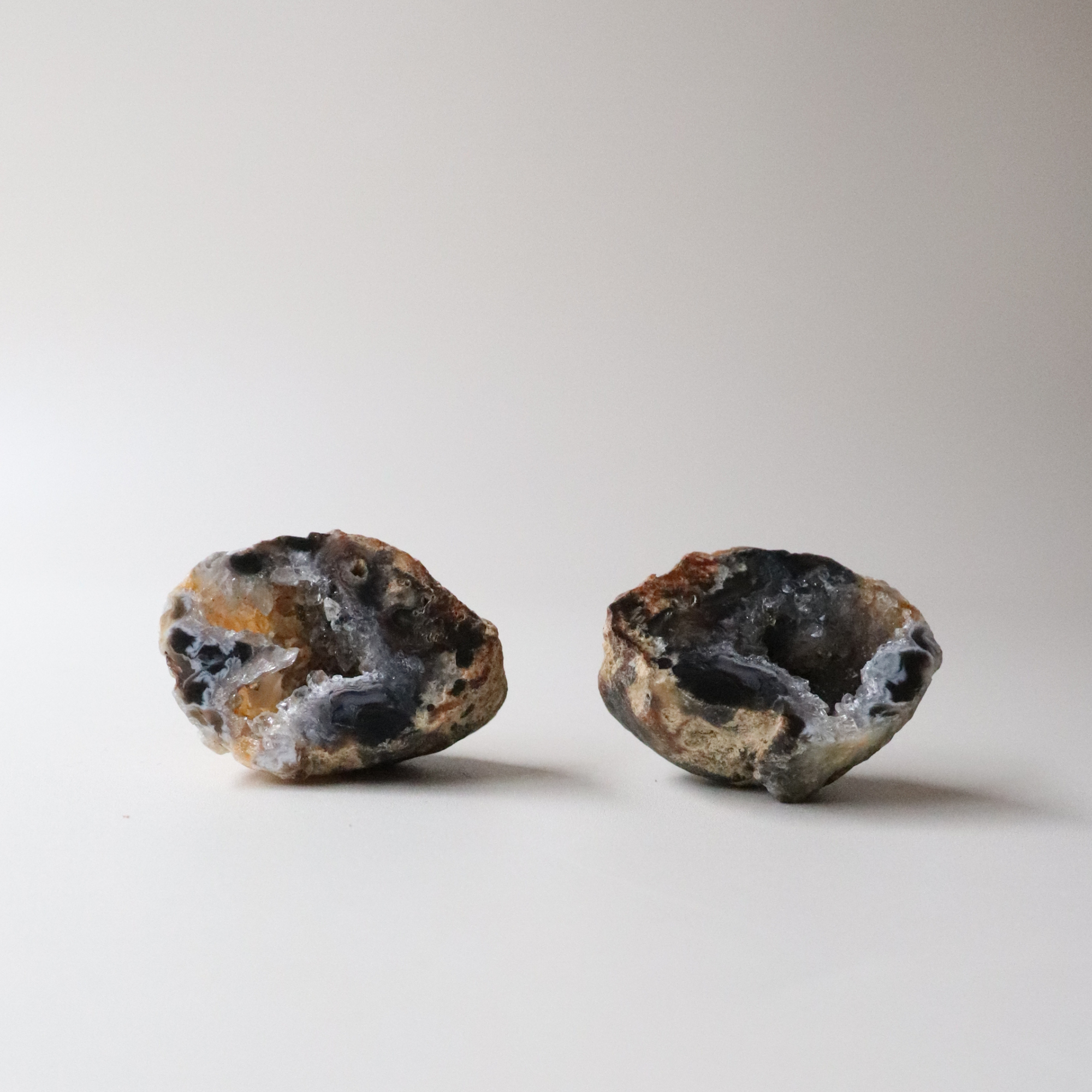 Agate Geode (54g) - Balance &amp; Stability