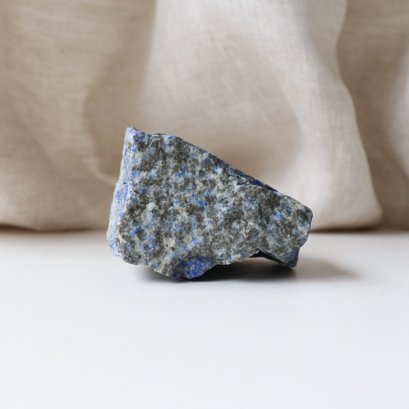 Raw Lapis Lazuli (305g | 5.3cm)