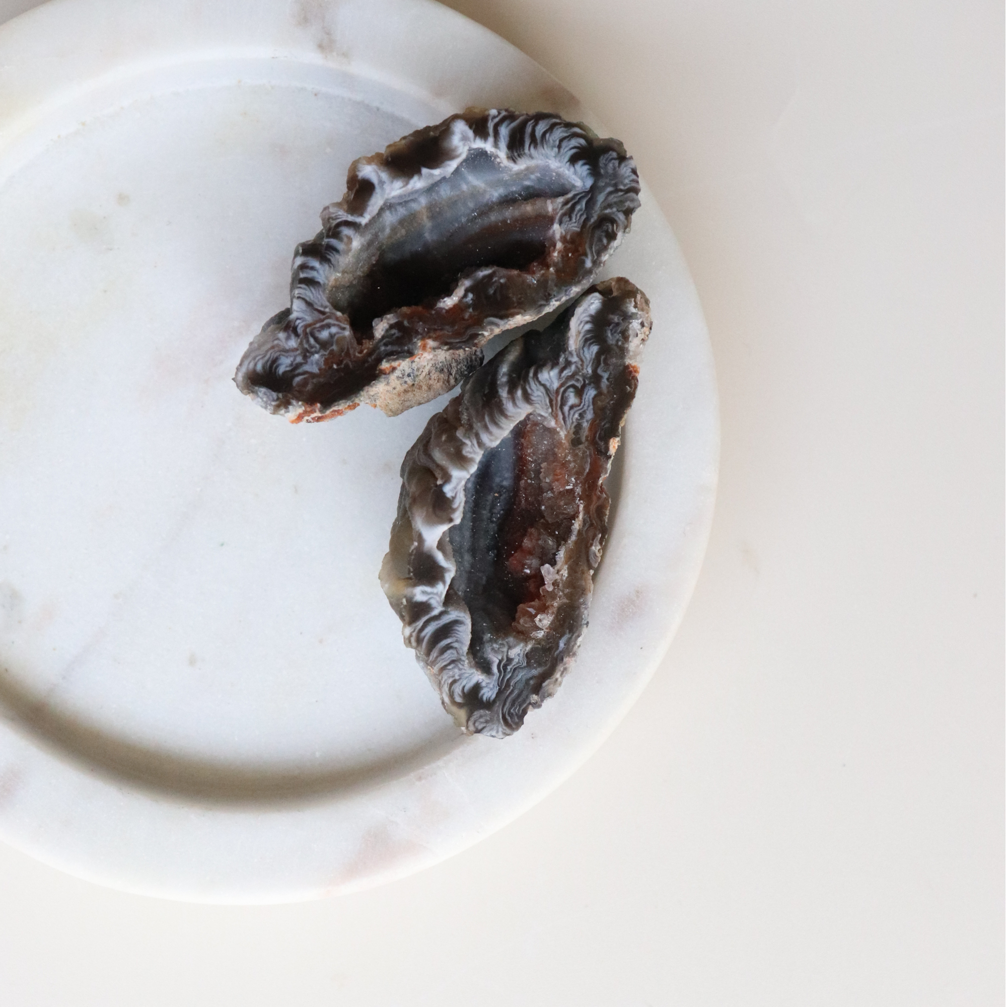 Agate Geode (45g) - Balance &amp; Stability