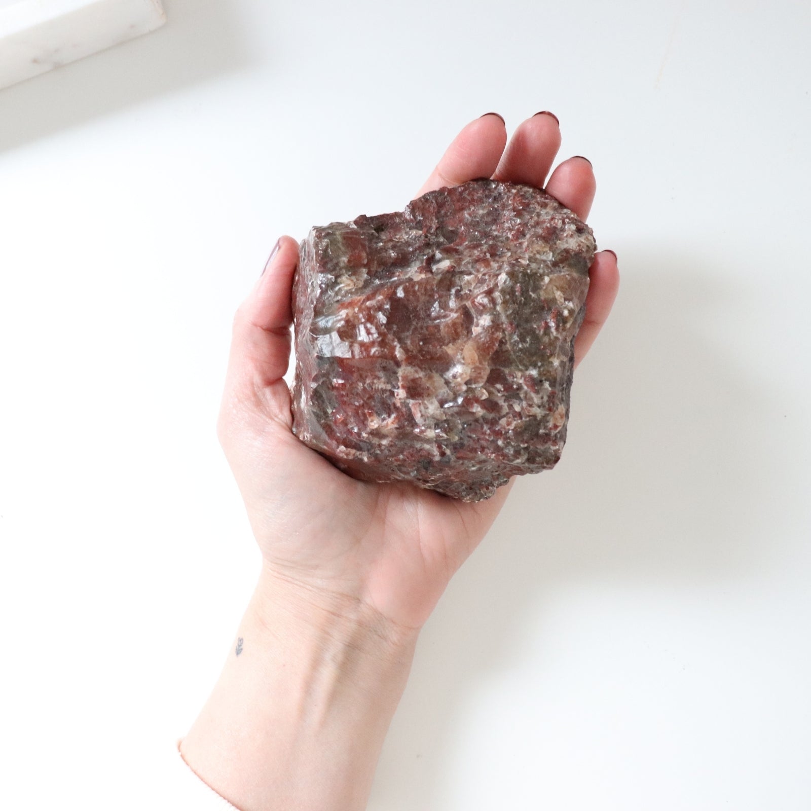 Red Calcite (668g) - Energy &amp; Vitality