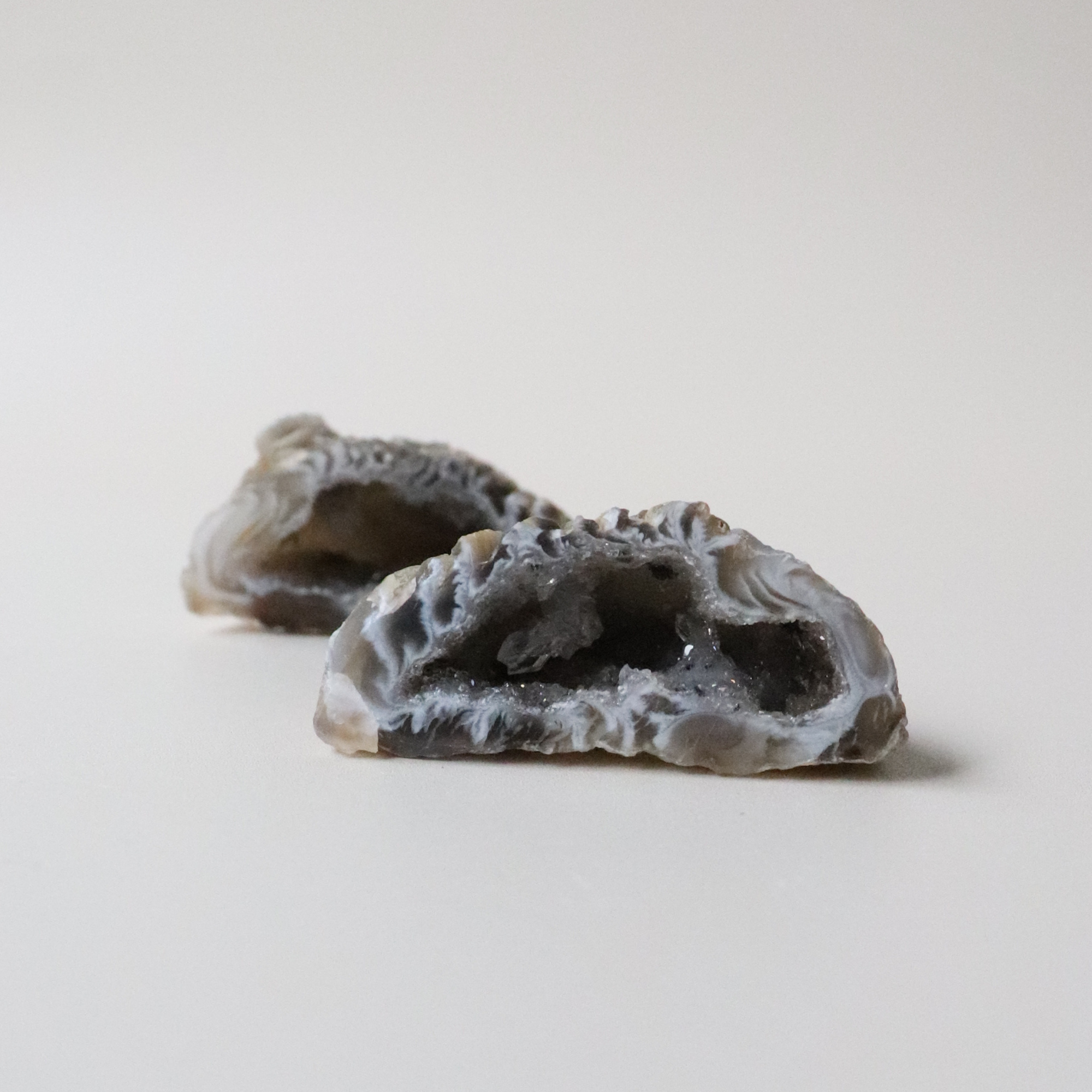 Agate Geode (65g) - Balance &amp; Stability