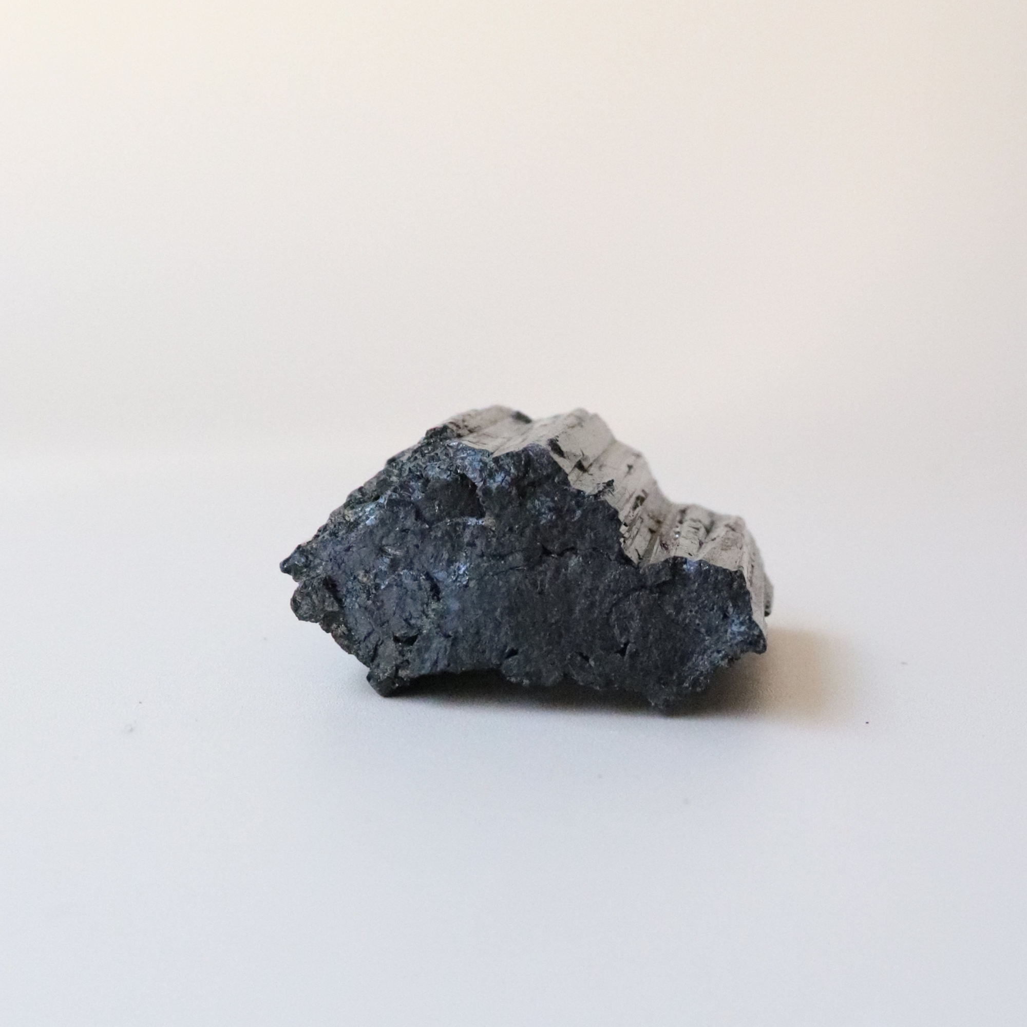 Mini Rough Black Tourmaline 59g - Protection &amp; Grounding