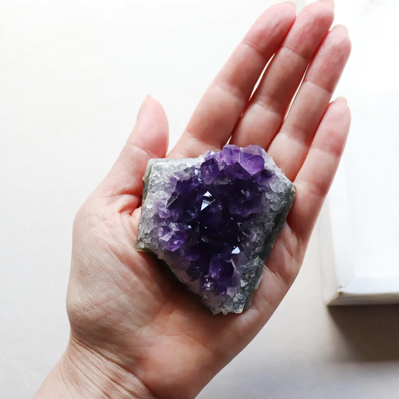 Mini Amethyst Cluster (146g)